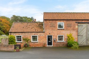 Images for Swan Cottage, Stockton Hermitage, Malton Road, York, YO32 9TL