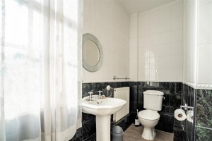 Images for Saddlers Cottage, Off Heslington Road, York, YO10 5AE