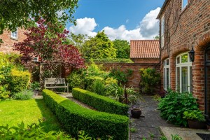 Images for Walnut Close, Heslington, York