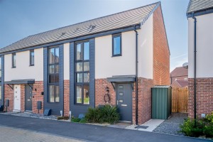 Images for Risedale Drive, Fulford, York
