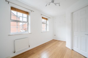 Images for Monarch Way, York