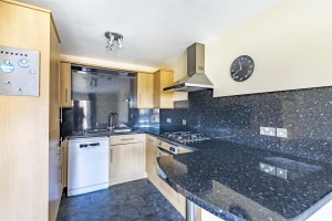 Images for Manor Court Off Lawrence Street