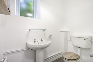 Images for Far Bannyhow Cottage, Swaythorpe Farm, Thwing, Driffield YO25 3ED