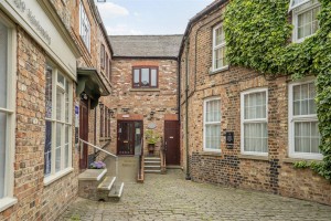 Images for Studio Flat, 4 Franklins Yard, Fossgate, York, YOP1 9TN