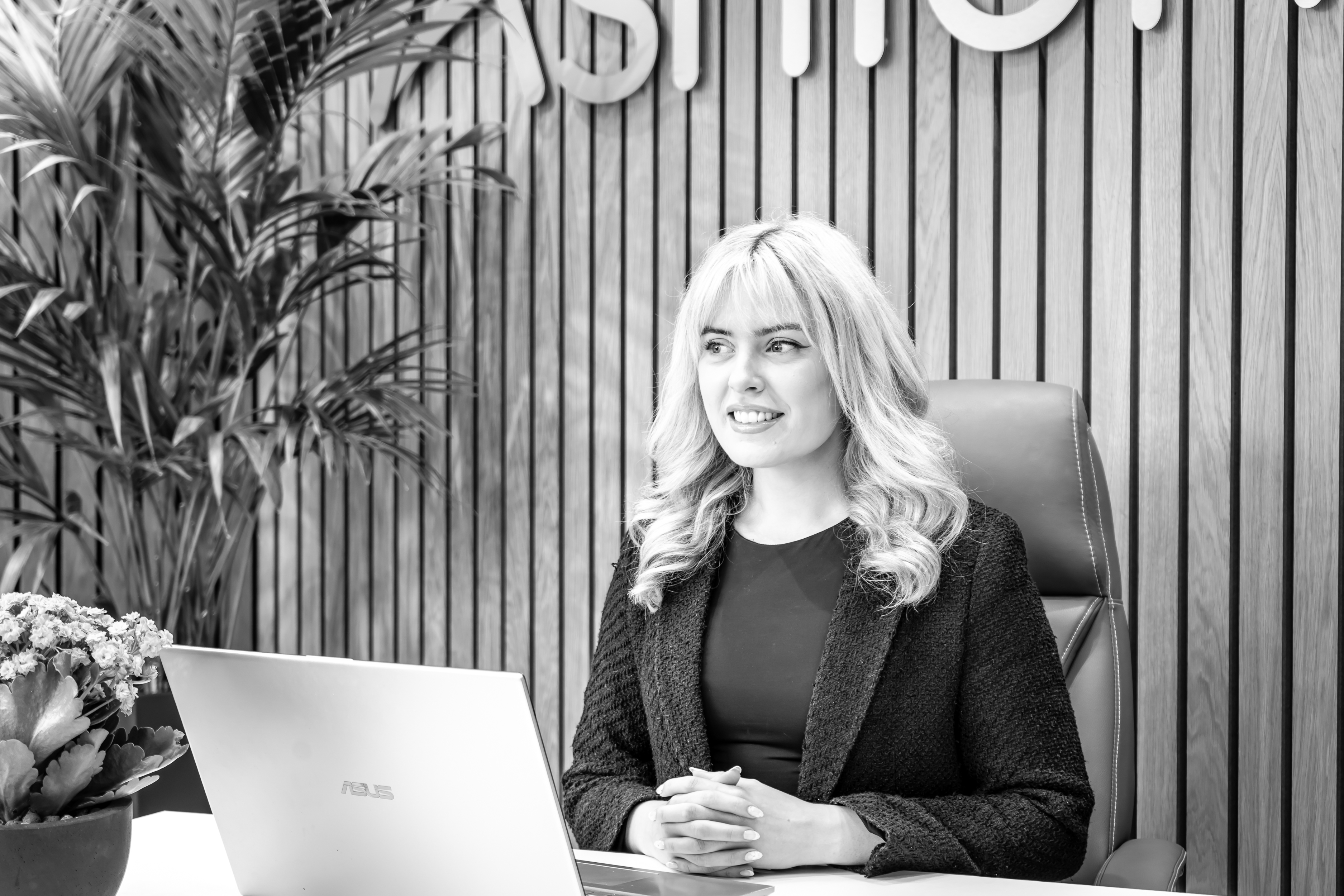 Mary Elizabeth, Marketing Manager & Senior Sales Negotiator