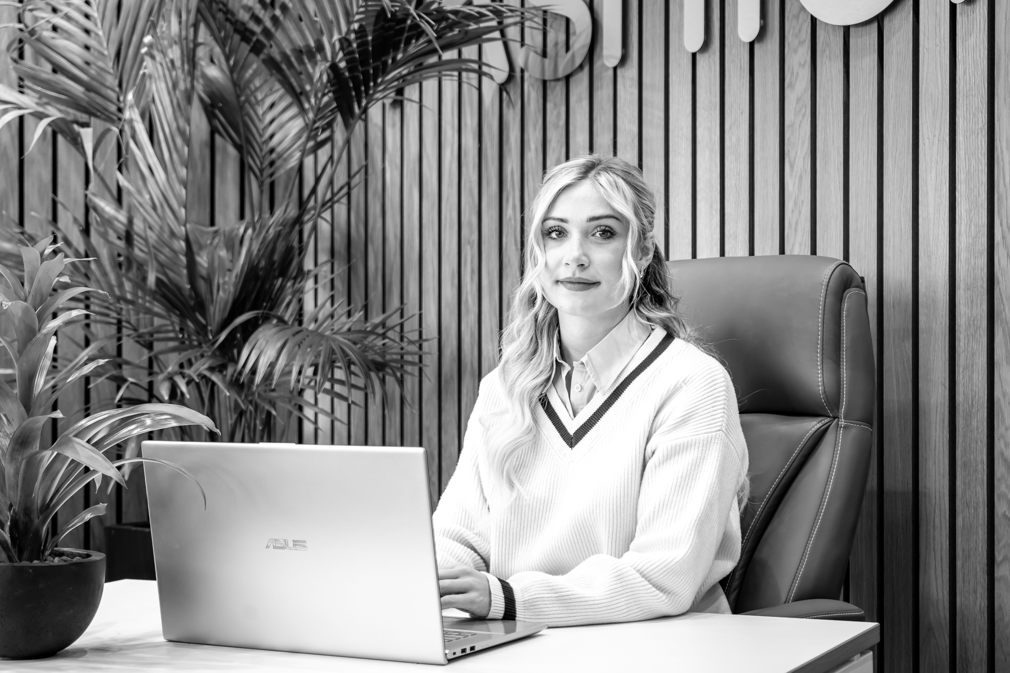 Elysia Hopwood-Robinson, Accompanied Viewer