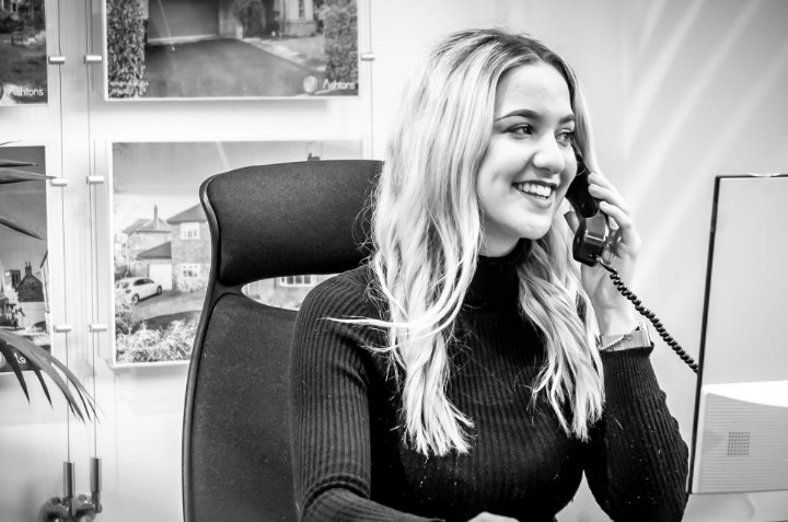 Jessica Farrow, Estate Agent